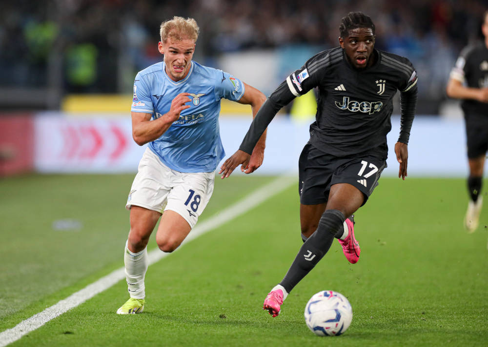 包含摩纳哥队在联赛中一路高歌猛进的词条