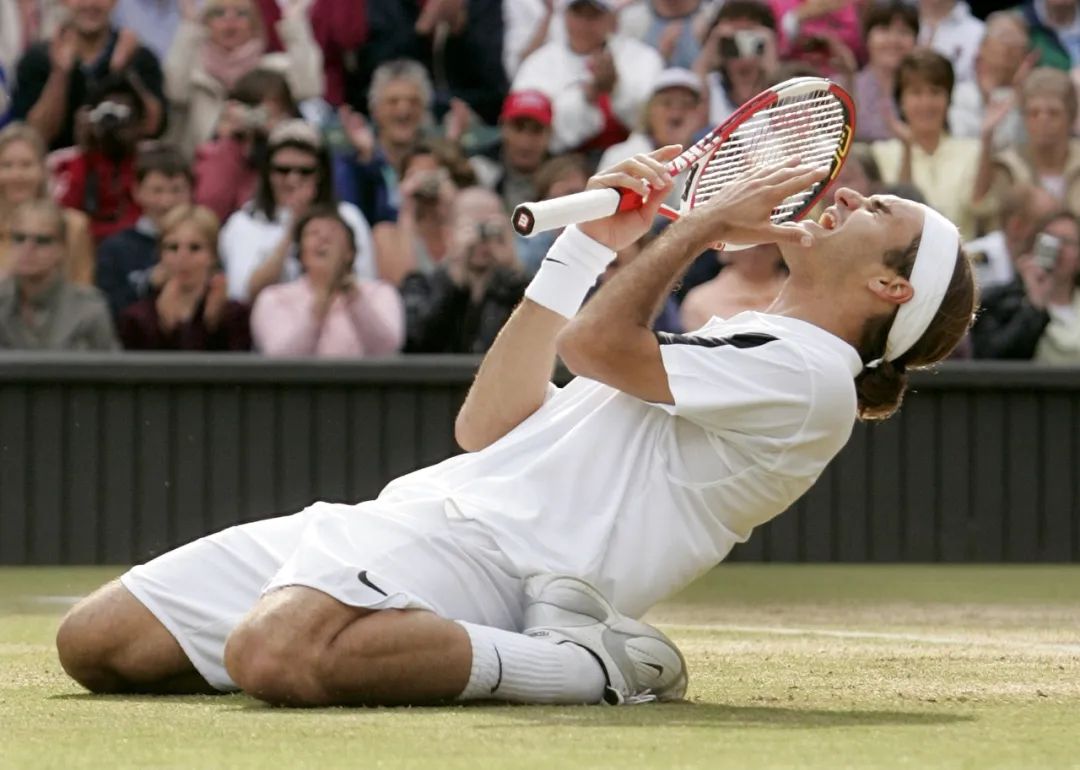 费德勒回归赛场，绝杀首场状态亮眼，加拿大队观众沸腾！