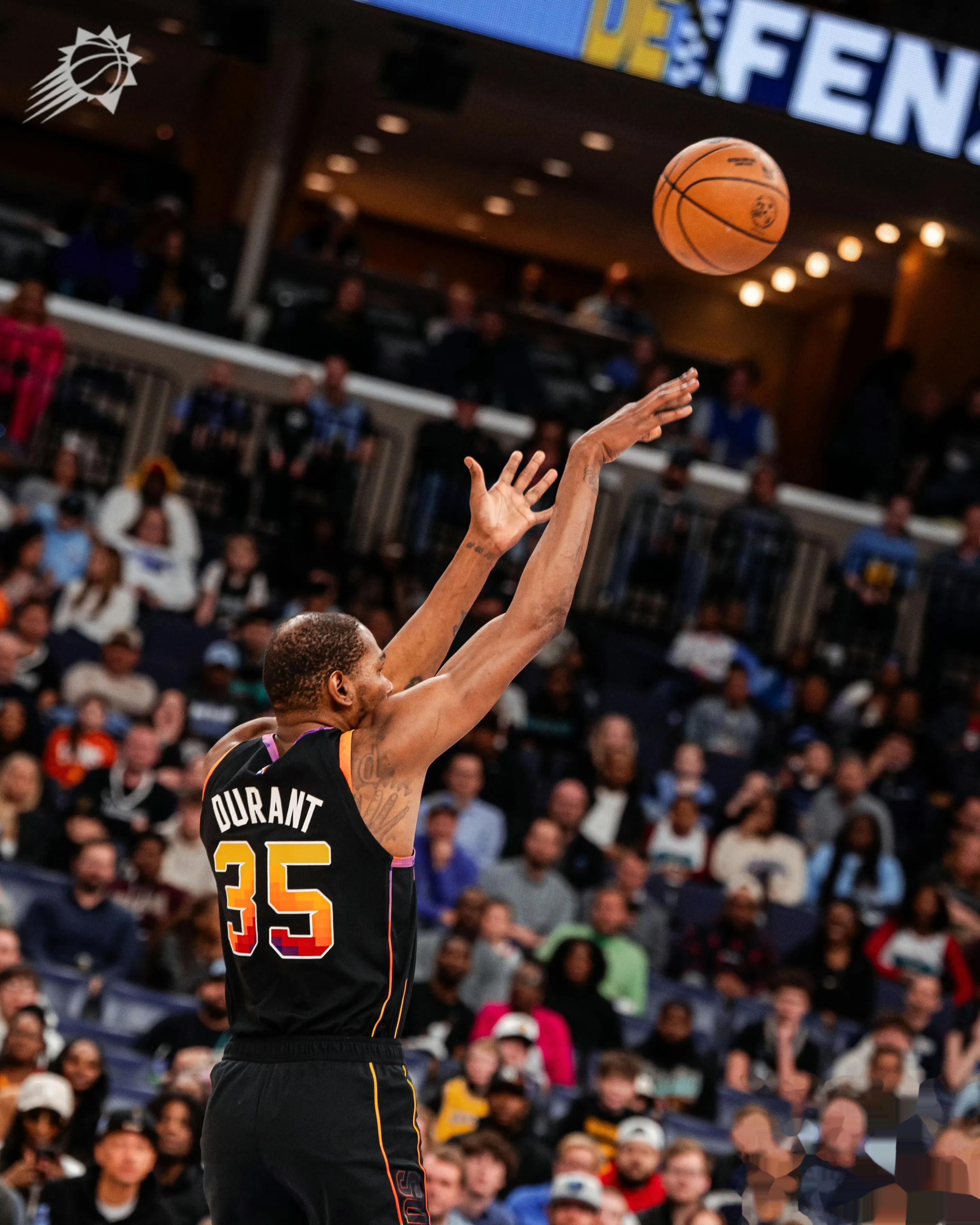 杜兰特连续二十场比赛得分超过败北,中国队挑战极限! 杜兰特连续二十场比赛得分超过败北,中国队挑战极限!